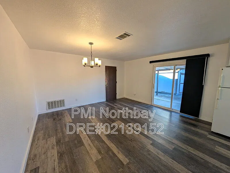 4 bed, 2.0 bath, 1920 sqft, $2,995 — Photo 4