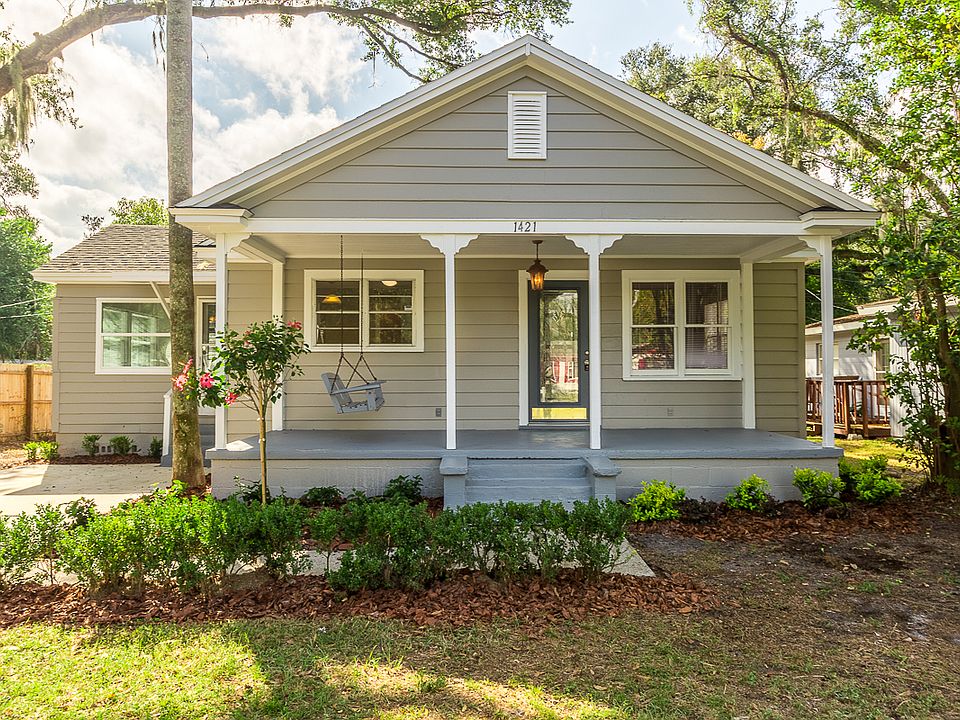 1st image of 1421 Fern Pl