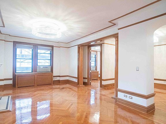3rd image of 575 W End Ave
