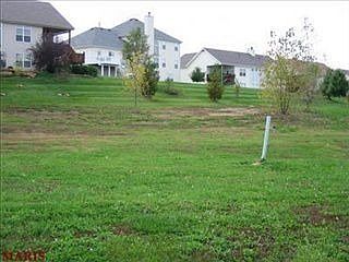 5th image of 1010 Pleasant Meadow Dr