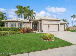 102 Wakefield Dr, Indian Harbour Beach, FL 32937