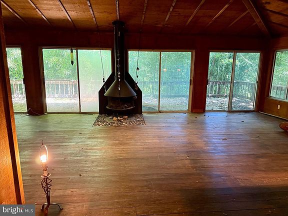 3rd image of 1003 Gelston Cir