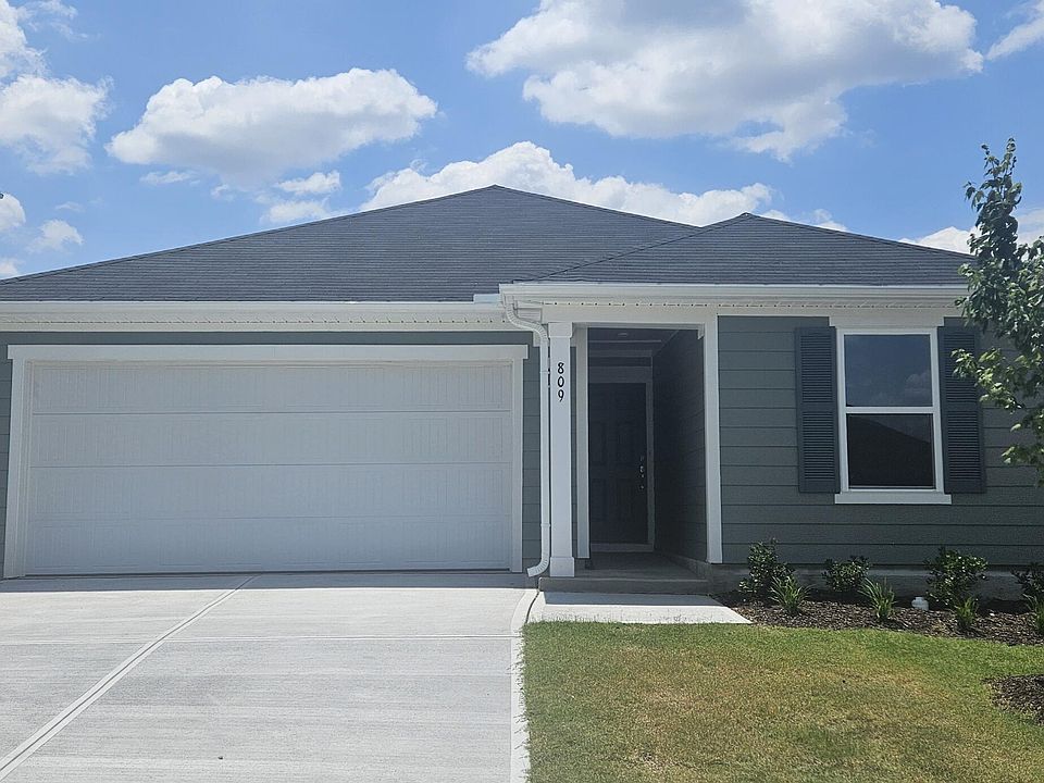 1st image of 809 Doggard Ln