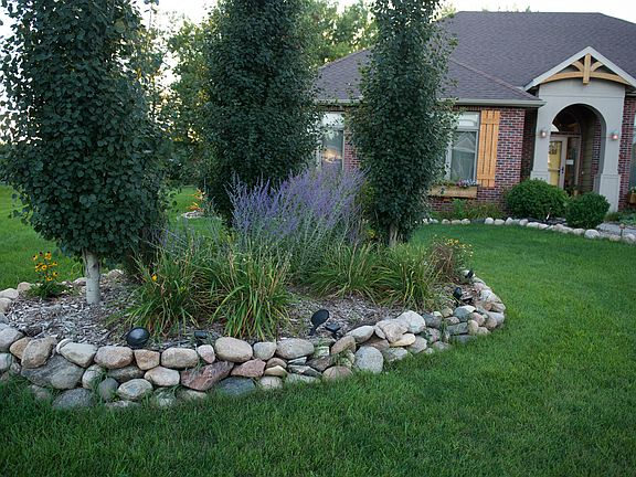 front yard landscaping, 2015