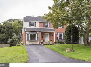 506 Meadow Ln, Oreland, PA 19075
