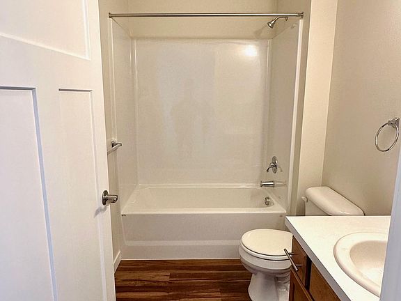 3rd image of 4265 E Poleline Ave #107