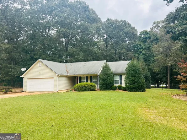 310 Jacobs Ln, Statham, GA 30666