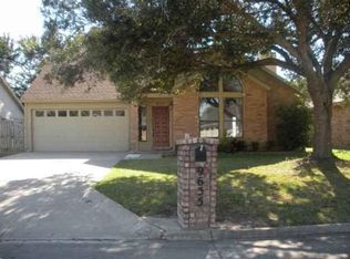 9635 Meadowbrook Dr, Beaumont, TX 77706