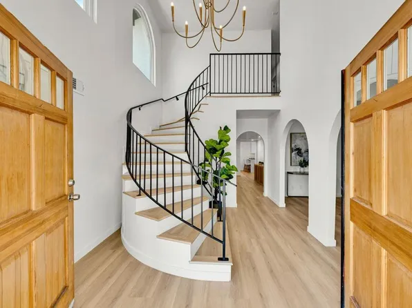 9130 Shadow Hill Rd, Santee, CA 92071