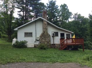 16 Alexander Rd, Chenango Forks, NY 13746