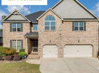 6228 Brookridge Dr, Flowery Branch, GA 30542