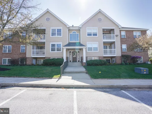 10 Rumford Dr Unit 201, Catonsville, MD 21228