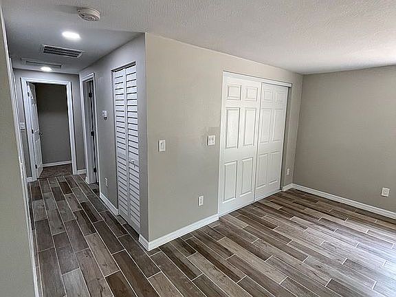 4th image of 2608 E 111th Ave