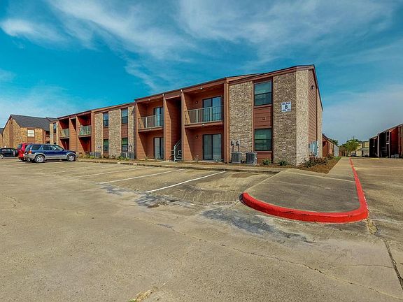 2nd image of 904 University Oaks Blvd APT 109
