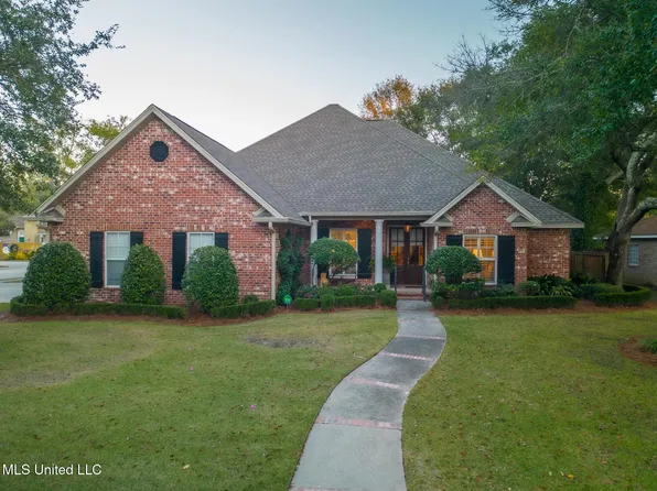 420 Chablis Ln, Biloxi, MS 39531