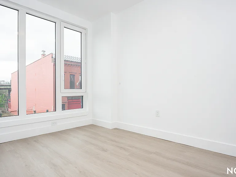 649 Hart St #2F — Photo 6