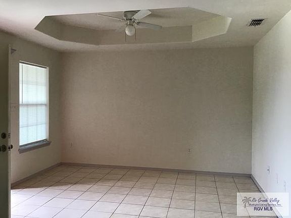 3rd image of 5012 Santiago Ln