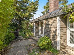 5560 NW Tamarron Pl, Portland, OR 97229