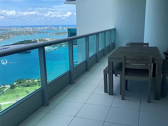 3rd image of 900 Biscayne Blvd APT 5208