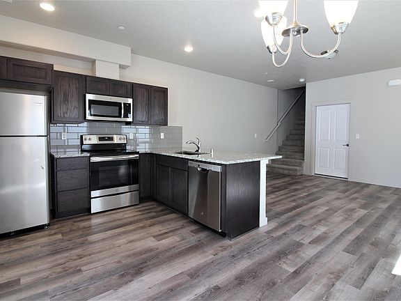 3rd image of 5772 W Albany Pl #120