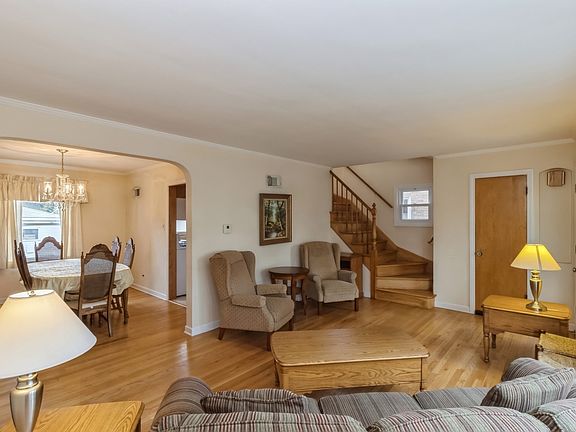 2nd image of 3622 N Oak Park Ave
