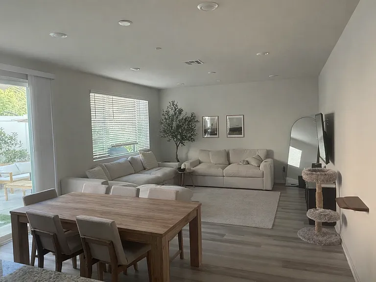 36356 Albus Ave — Photo 3
