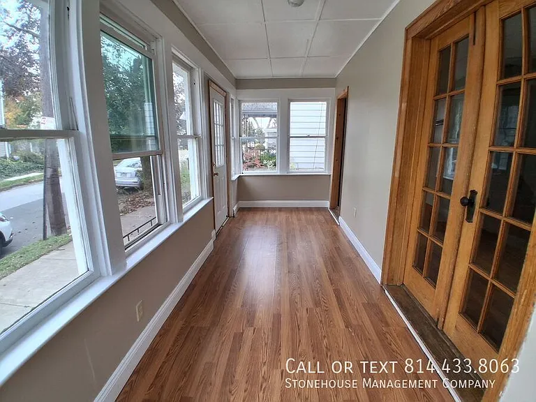 1302 W 25th St — Photo 25