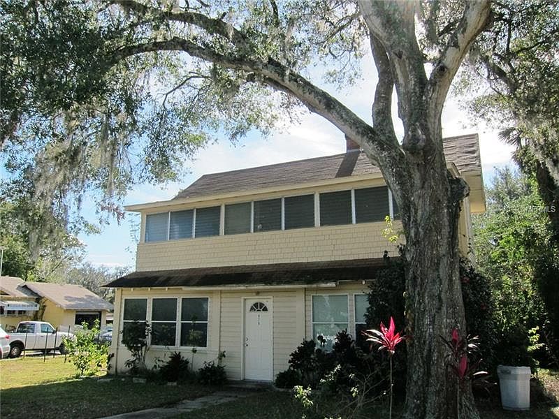 1st image of 928 E Orange Ave