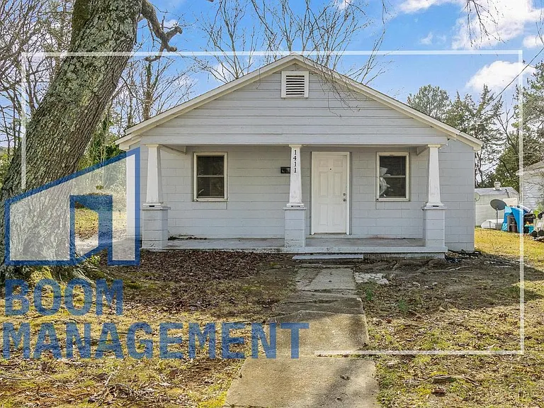 1411 Parham St — Photo 1