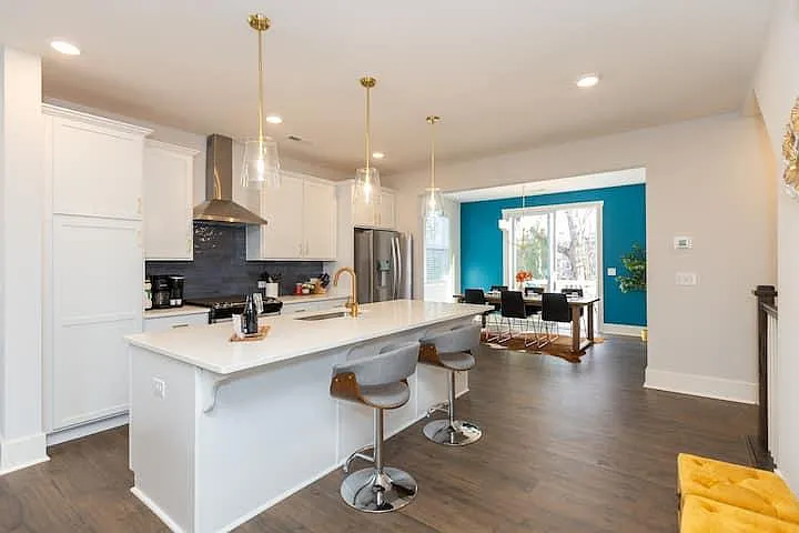 1122 N Alexander St — Photo 117