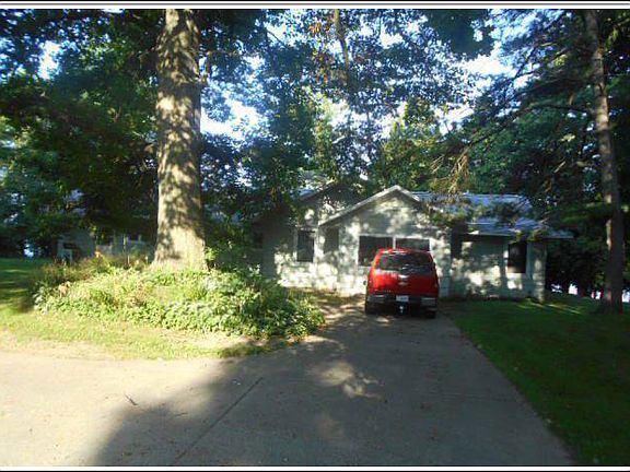 4th image of 3913 Bay Shore Dr