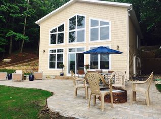 1994 W Hansen Rd, Scottville, MI 49454