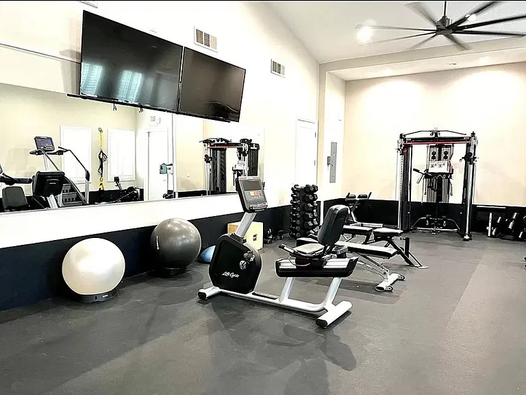 2315 Malaga Peak St — Photo 30