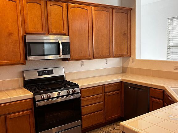 3rd image of 15329 Oak Tree Dr Unit 110