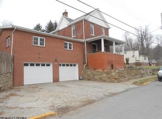 921 Ridgeway Ave, Morgantown, WV 26505