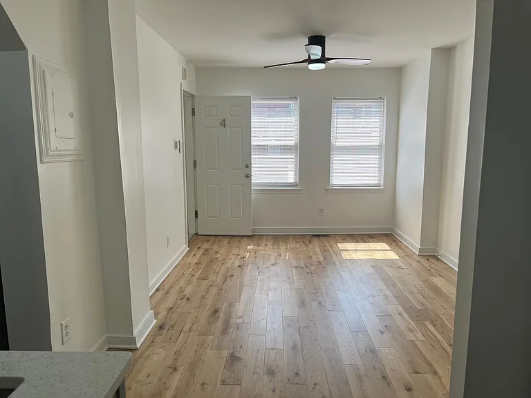4081 Spring Garden St #4 — Photo 2