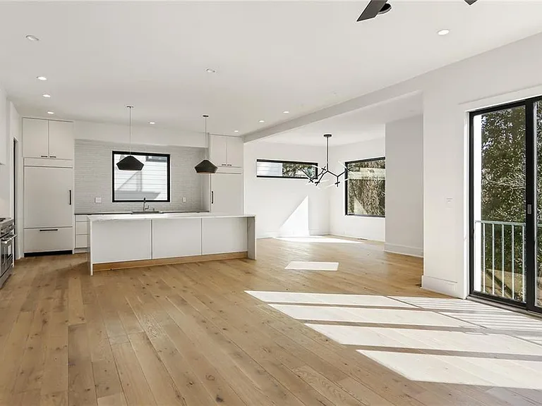 2985 Lookout Pl NE — Photo 11
