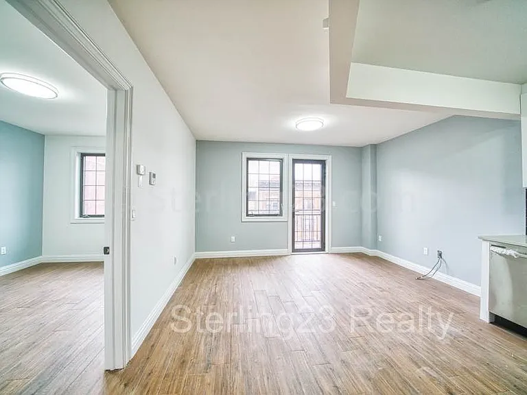 3608 28th Ave #6A — Photo 2