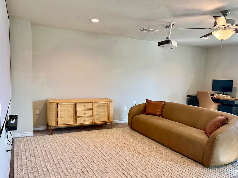 5908 Lehman Way — Photo 4