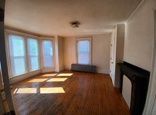427 Essex St APT 1, Bangor, ME 04401