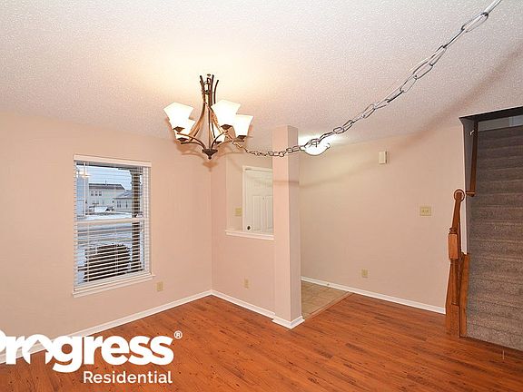 4th image of 6818 W Stansbury Blvd