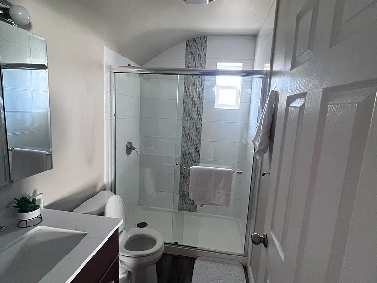 3985 Rhoda Ave #C — Photo 8