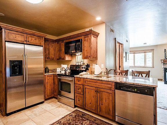 5th image of 2260 Park Ave #6