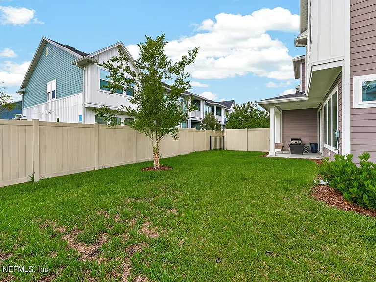 9807 Element Rd — Photo 36