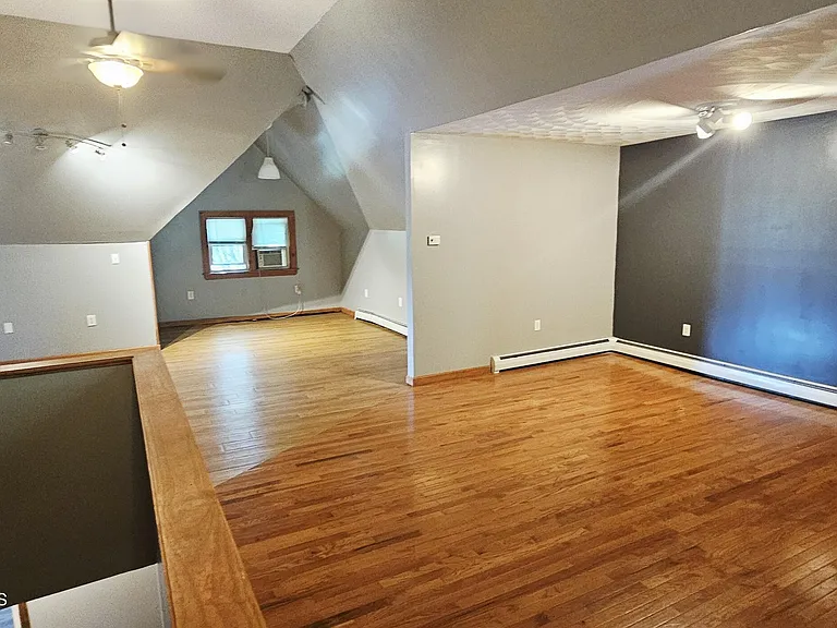 1631 Vine St — Photo 18