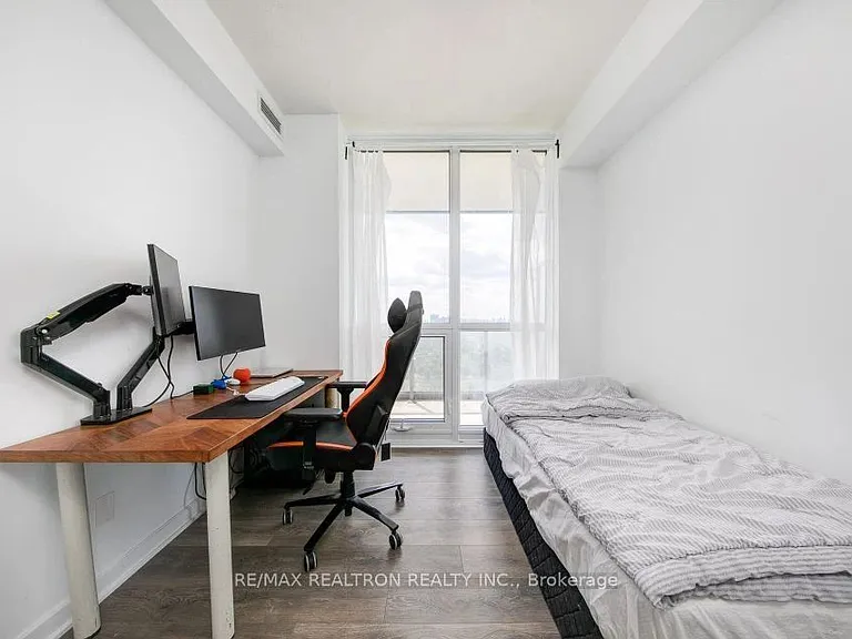 38 Forest Manor Rd #1307 — Photo 10