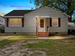 1916 Rokeby Ave, Chesapeake, VA 23320