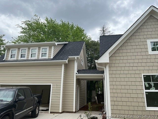 2nd image of 1117 Sutton Square Ln