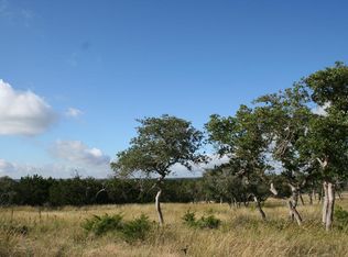 3 Oakwater Dr, Fredericksburg, TX 78624