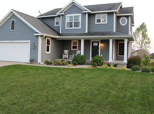 5674 Copper Corner Ct SE, Caledonia, MI 49316